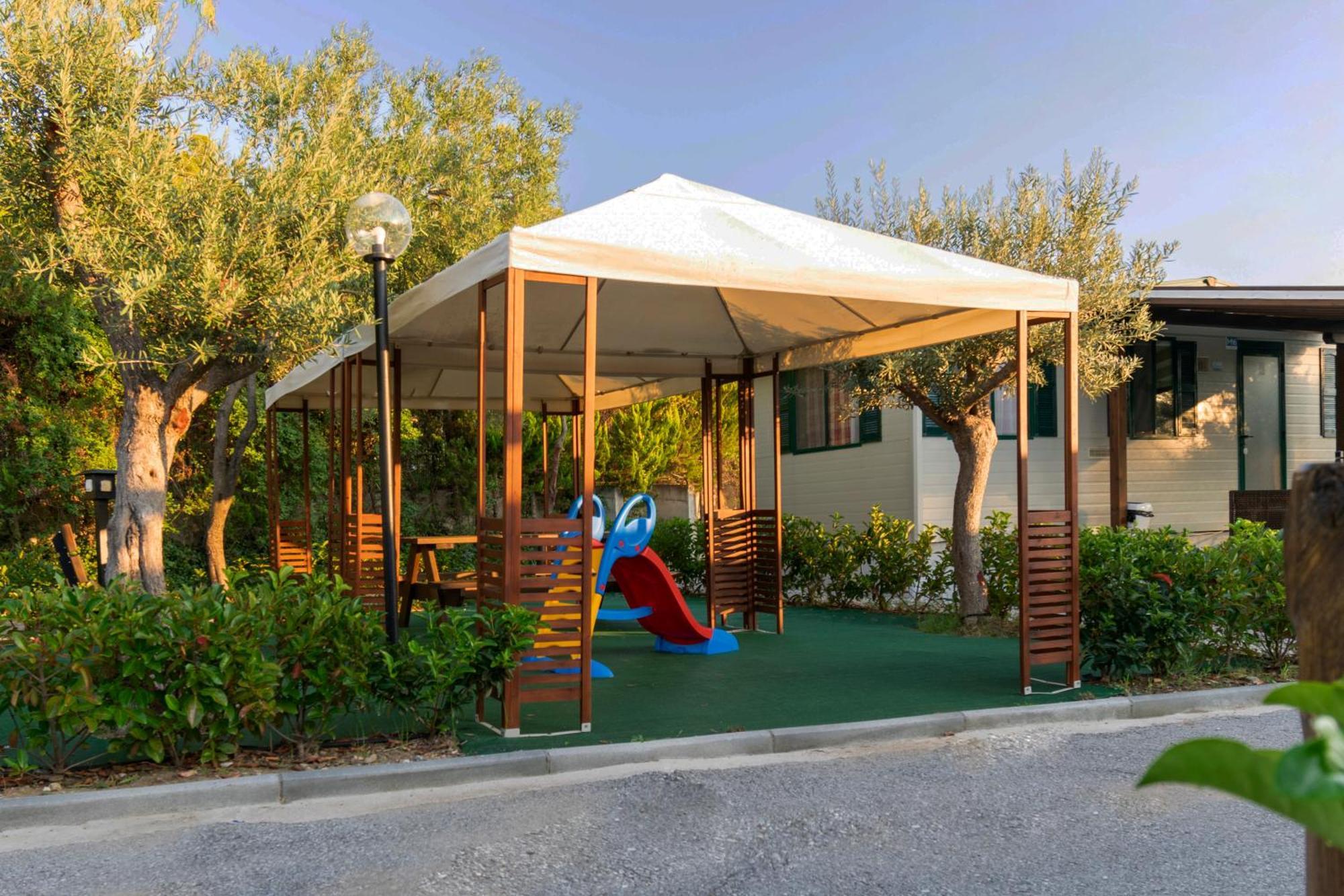 Camping Castello 新马尔马拉斯 外观 照片